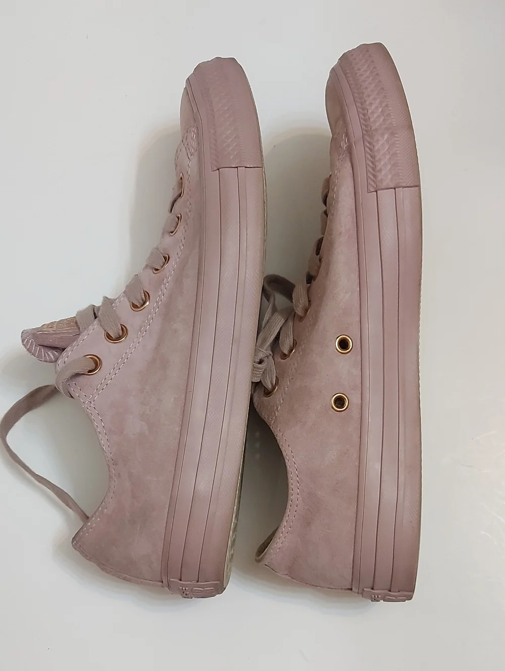 Converse Women's Dusty Rose Low-Top Sneakers